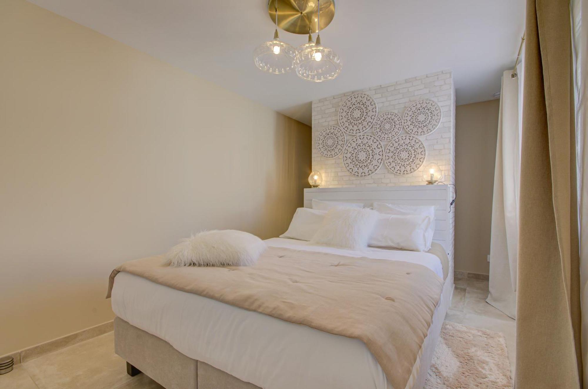 Domaine Le Courti - Adult Only Hotel Le Barcares Room photo